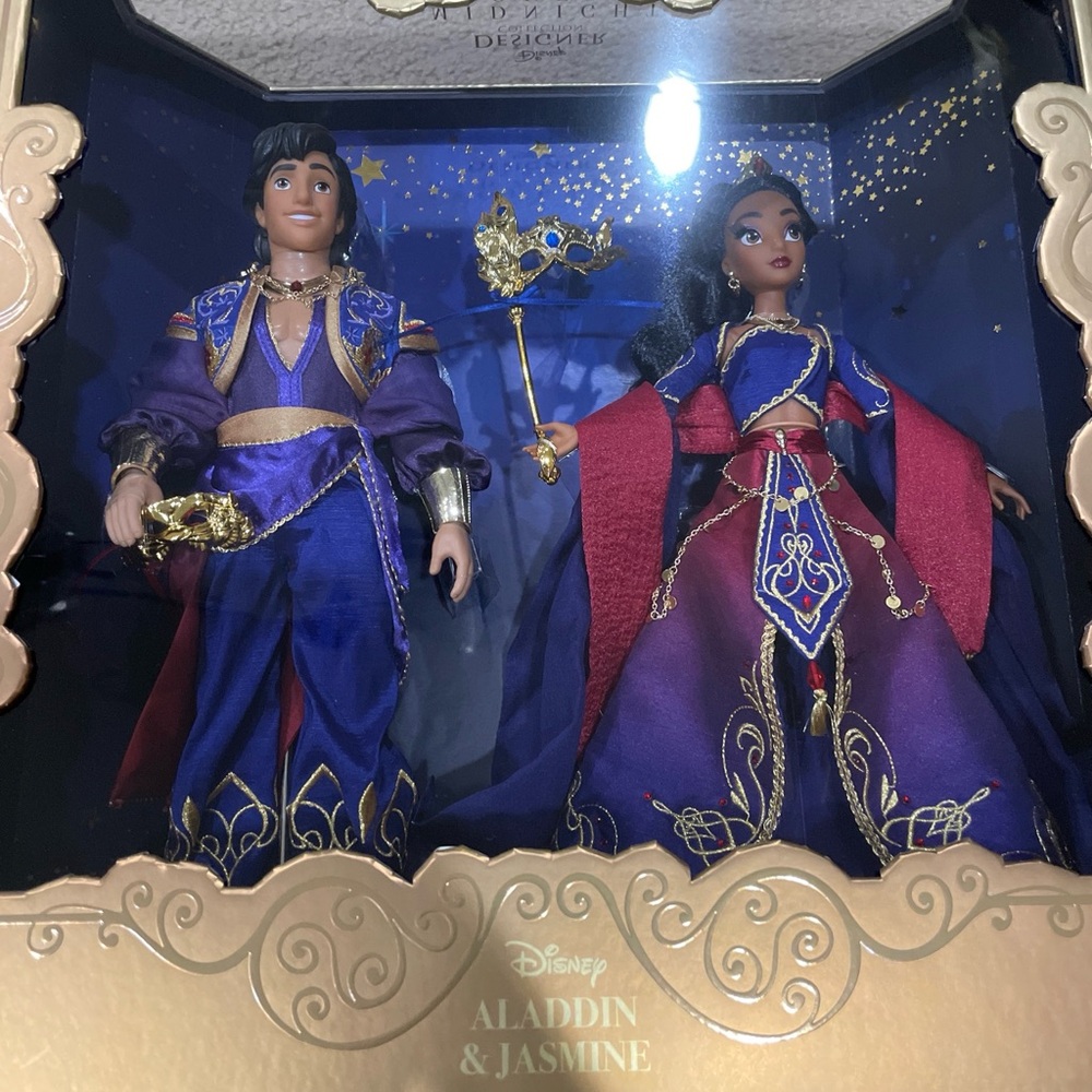 2024 D23 limited edition Jasmin and Aladin masquerade doll